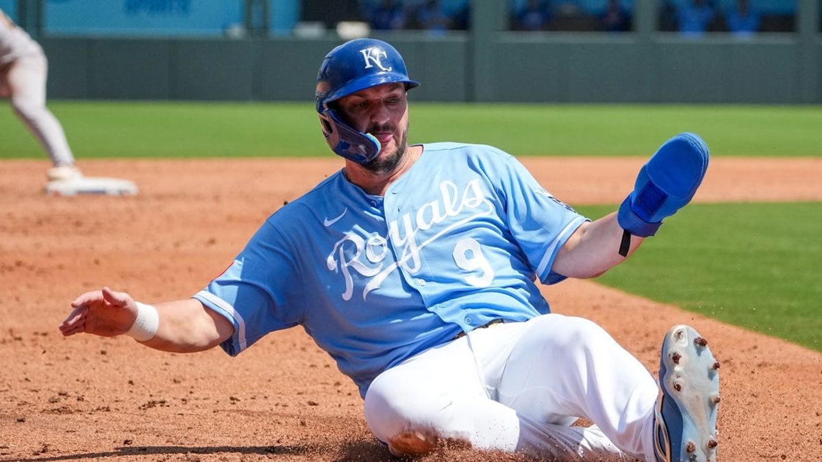Royals polish off four-game sweep of Athletics