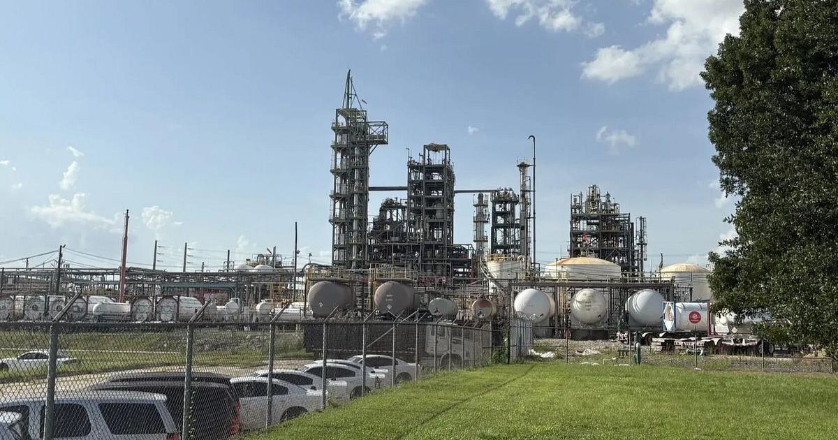 Energy Department reports sinking U.S. fuel, diesel demand | National